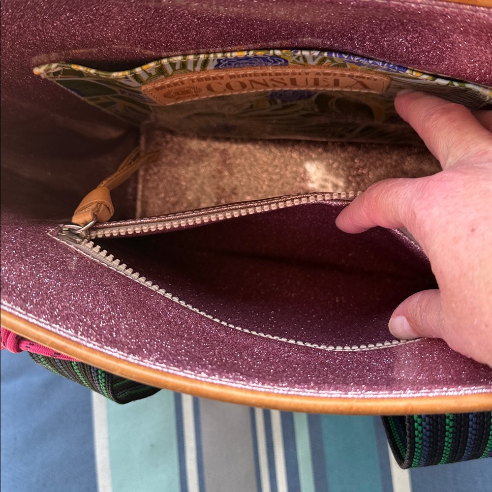 Consuela Jerry Chica Tote - Picture 9 of 14